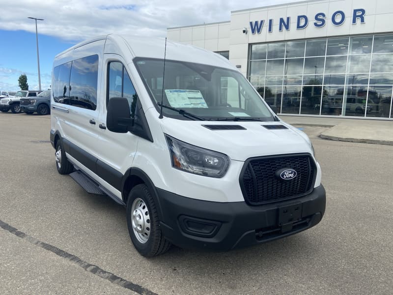 2026 Ford Transit Passenger Wagon XL