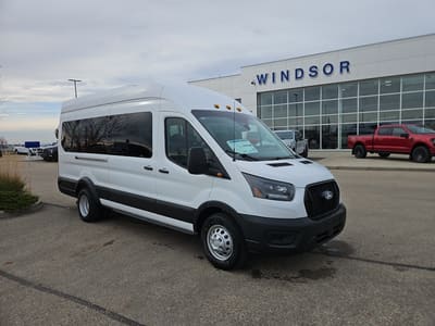 2027 Ford Transit Passenger Wagon XL