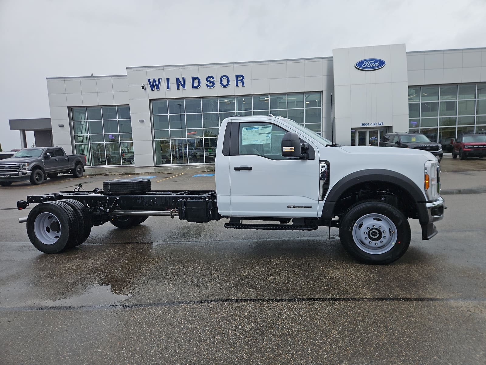 2026 Ford Super Duty F-600 DRW XLT — photo 1 of 20