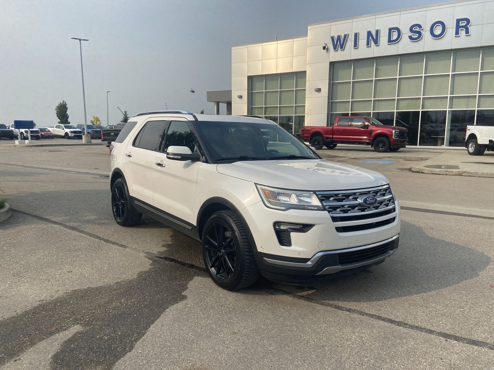 2019 Ford Explorer Limited — photo 1 of 32