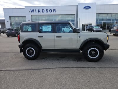 2025 Ford Bronco Base