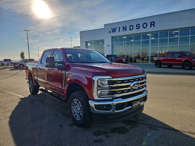 2026 Ford Super Duty F-350 SRW LARIAT