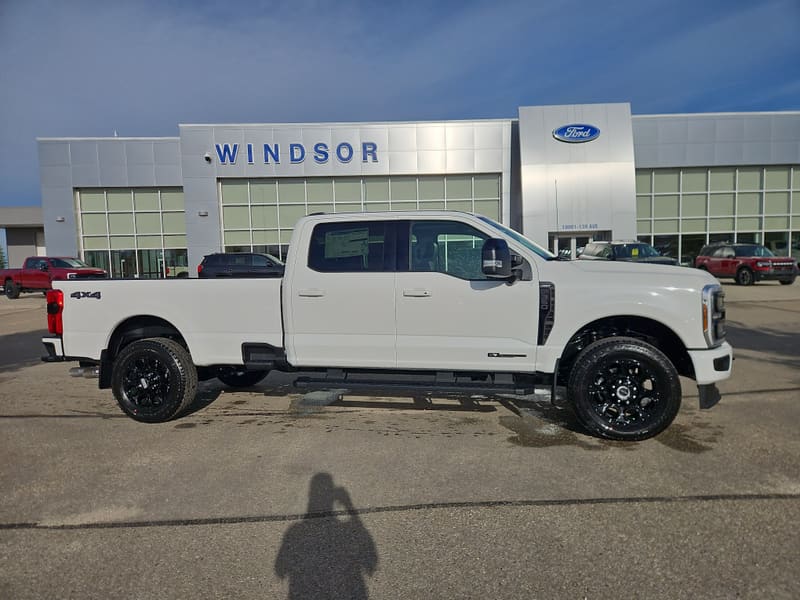 2026 Ford Super Duty F-350 SRW LARIAT