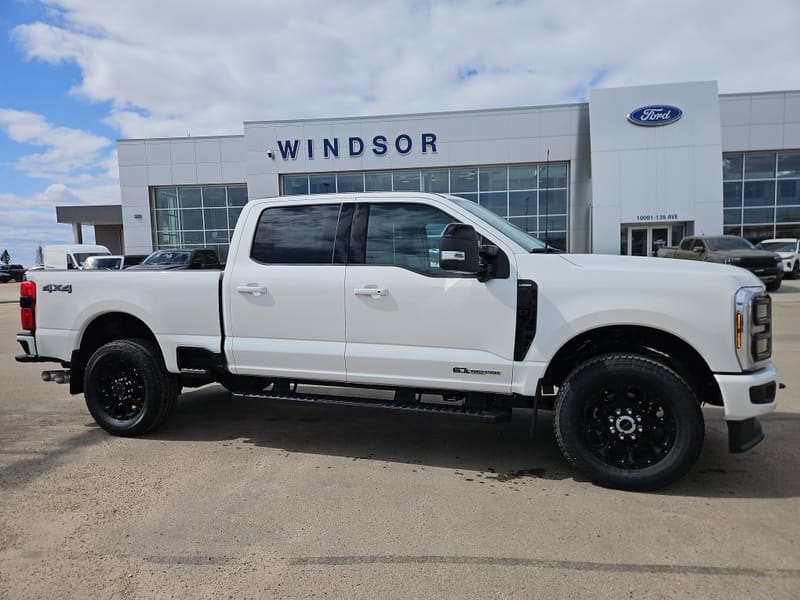 2026 Ford Super Duty F-350 SRW LARIAT