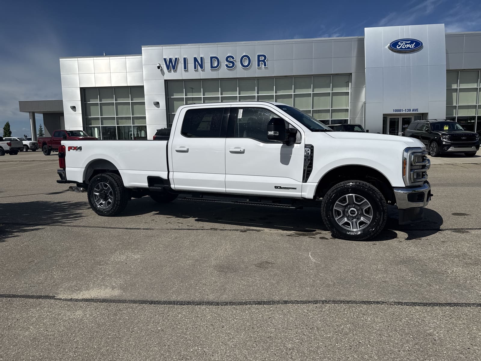 2026 Ford Super Duty F-350 SRW LARIAT — photo 1 of 24
