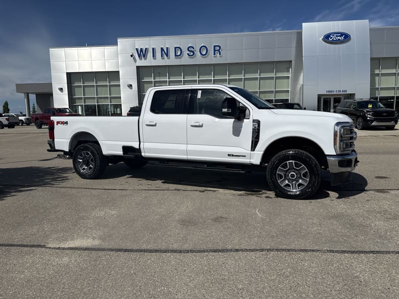 2026 Ford Super Duty F-350 SRW LARIAT