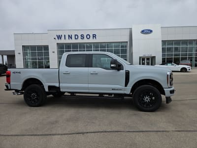 2026 Ford Super Duty F-350 SRW LARIAT