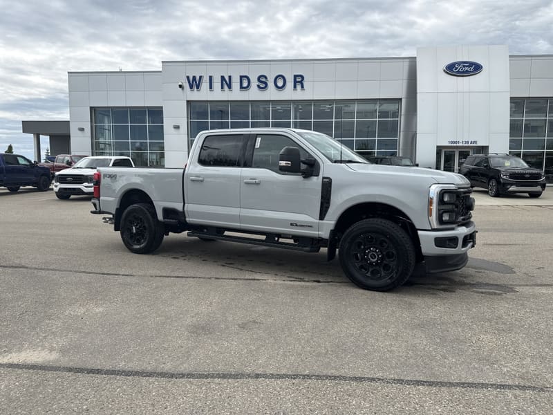 2026 Ford Super Duty F-350 SRW LARIAT