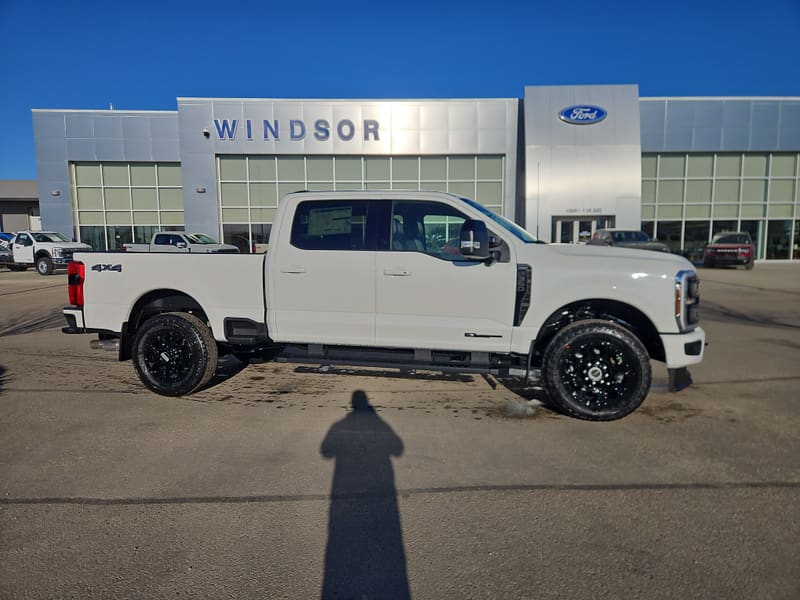 2026 Ford Super Duty F-350 SRW LARIAT