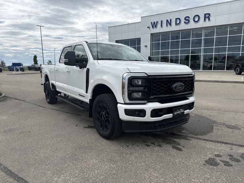 2026 Ford Super Duty F-350 SRW LARIAT