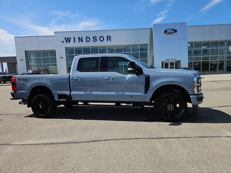 2026 Ford Super Duty F-350 SRW LARIAT