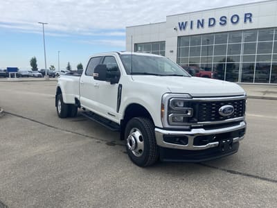 2026 Ford Super Duty F-350 DRW LARIAT