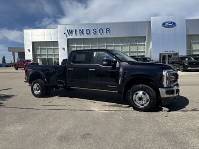 2026 Ford Super Duty F-350 DRW LARIAT