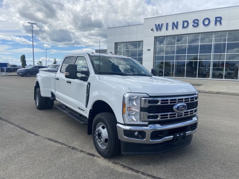 2026 Ford Super Duty F-350 DRW XLT