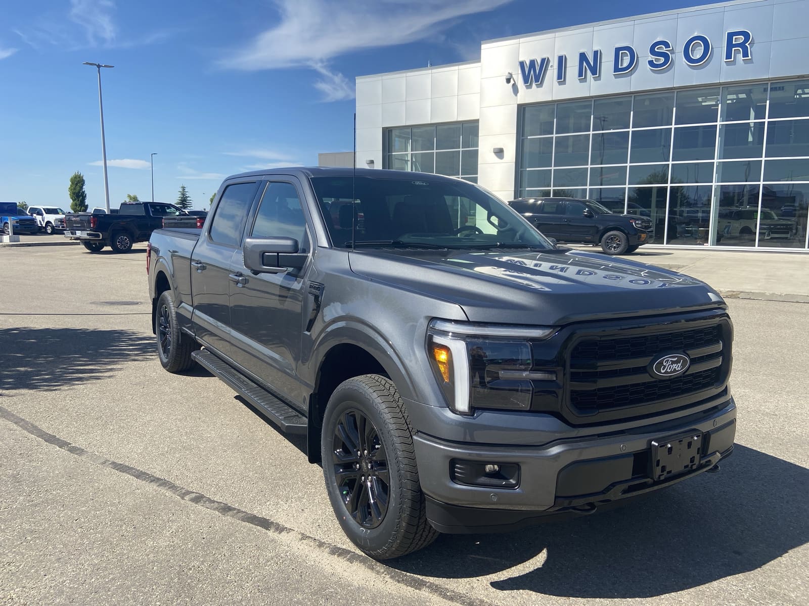2026 Ford F-150 LARIAT — photo 1 of 32